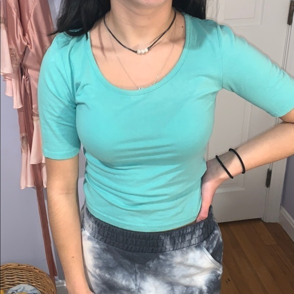 Blue cut out crop top t shirt forever 21